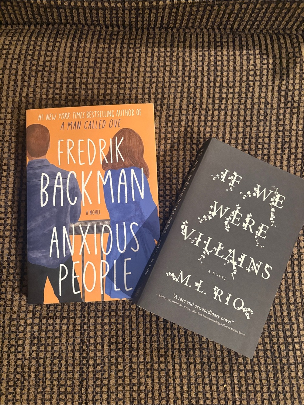 Bundle of two books